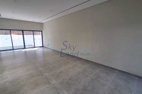 Villa te huur in Umm Suqeim, Dubai, VAE 4 slaapkamers, 371.6 vr.m., nr 582997 - foto 7