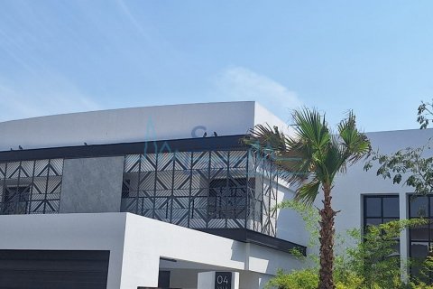 Villa te huur in Umm Suqeim, Dubai, VAE 4 slaapkamers, 371.6 vr.m., nr 582997 - foto 3