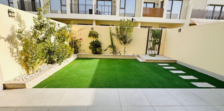 Vila u Dubai, UAE 137.8 m2, 3 spavaćih soba Br. 718191