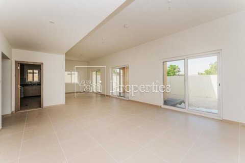 Vila u Dubai, UAE 5 spavaćih soba, 514 m2 Br. 718192 - fotografija 3