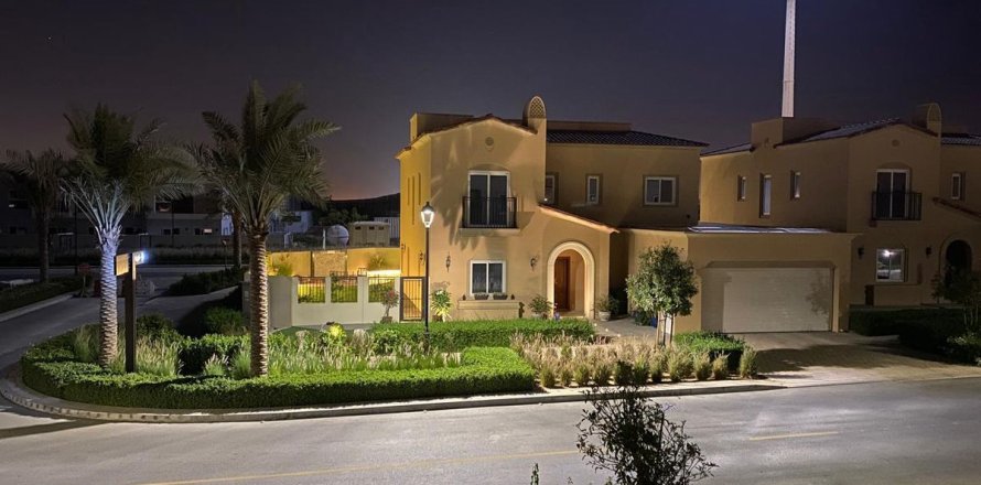 Vila u Dubai, UAE 514 m2, 5 spavaćih soba Br. 718192