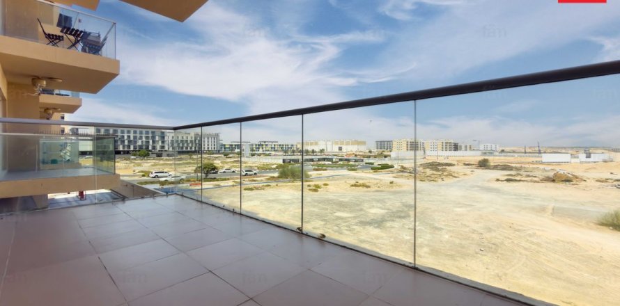 Appartamento a Dubai, EAU 3 camere da letto, 194.4 mq. № 718193