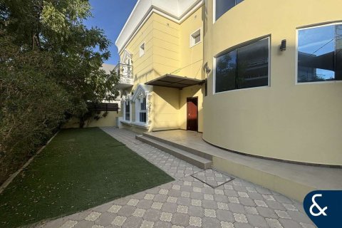 Huvila Al Furjan, Dubai, Arabiemiraatit 5 makuuhuonetta, 604 m2 № 685216 - kuva 23