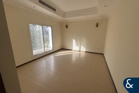Huvila Al Furjan, Dubai, Arabiemiraatit 5 makuuhuonetta, 604 m2 № 685216 - kuva 7