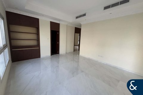 Huvila Al Furjan, Dubai, Arabiemiraatit 5 makuuhuonetta, 604 m2 № 685216 - kuva 19