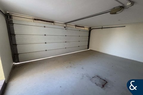 Huvila Al Furjan, Dubai, Arabiemiraatit 5 makuuhuonetta, 604 m2 № 685216 - kuva 25