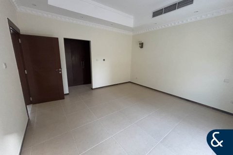Huvila Al Furjan, Dubai, Arabiemiraatit 5 makuuhuonetta, 604 m2 № 685216 - kuva 21