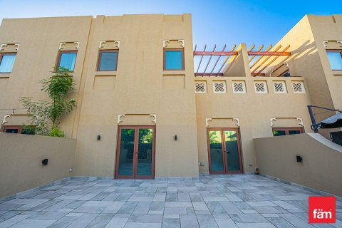 Vilă în Al Furjan, Dubai, EAU 3 dormitoare, 224 mp. №709986