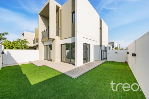Σπίτι σε Dubai Land, Dubai, ΗΑΕ 4 υπνοδωμάτια, 213.68 τ.μ. Αρ. 753788 - φωτογραφία 1