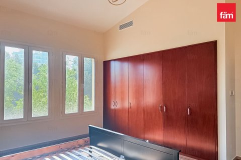 Városi lakóépület itt: Motor City, Dubai, EAE, 4 hálószoba, 400 m², azonosító: 660395 - fénykép 15