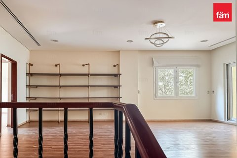 Városi lakóépület itt: Motor City, Dubai, EAE, 4 hálószoba, 400 m², azonosító: 660395 - fénykép 10