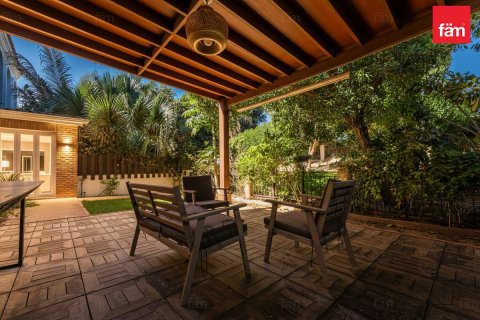 Kuća u nizu u gradu Motor City, Dubai, UAE 4 spavaće sobe, 400 m2 Br. 660395 - Slika 18