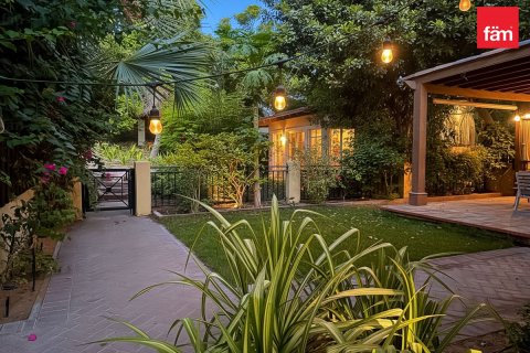 Városi lakóépület itt: Motor City, Dubai, EAE, 4 hálószoba, 400 m², azonosító: 660395 - fénykép 27