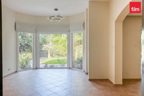 Városi lakóépület itt: Motor City, Dubai, EAE, 4 hálószoba, 400 m², azonosító: 660395 - fénykép 3