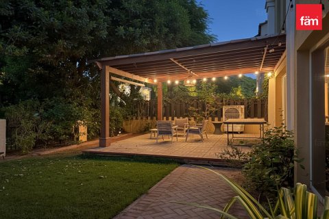 Városi lakóépület itt: Motor City, Dubai, EAE, 4 hálószoba, 400 m², azonosító: 660395 - fénykép 22