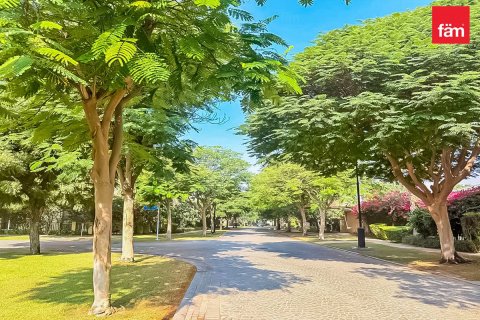 Városi lakóépület itt: Motor City, Dubai, EAE, 4 hálószoba, 400 m², azonosító: 660395 - fénykép 29