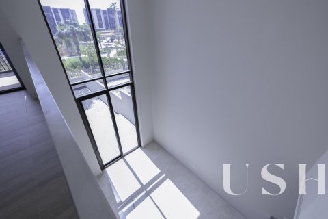 Vila v Jumeirah, Dubai, SAE 3 ložnice, 373 m² Č.: 621094 - fotografie 3