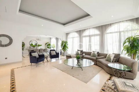 Vila di Palm Jumeirah, Dubai, UEA 5 kamar tidur, 623 m2 nomor 586190 - foto 2