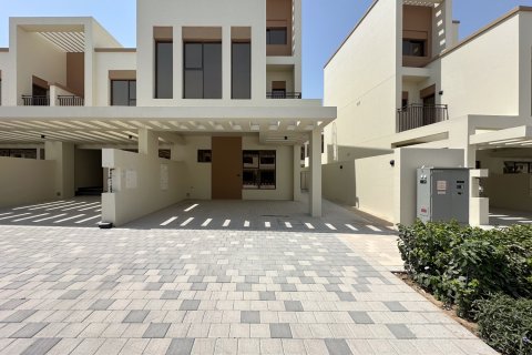 Damac Lagoons, Dubai, UAE의 임대용 타운하우스 침실 5개, 201.32제곱미터 번호 749555 - 사진 9