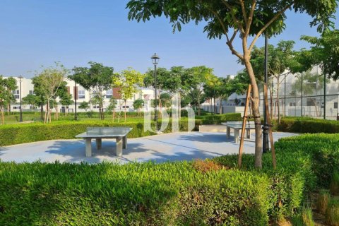 Dubai Land, Dubai, UAE의 임대용 타운하우스 침실 3개, 161제곱미터 번호 749557 - 사진 18