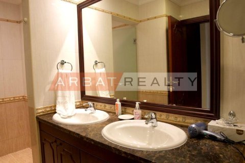 Apartmen di Palm Jumeirah, Dubai, UAE 2 bilik tidur, 163.51 meter persegi № 737041 - foto 17