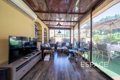 Villa till försäljning i Arabian Ranches, Dubai, UAE 2 sovrum, 237 kvm Nr. 649859 - fotografi 4