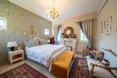Villa till försäljning i Arabian Ranches, Dubai, UAE 6 sovrum, 480 kvm Nr. 649827 - fotografi 10