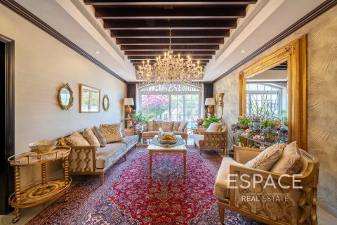 Villa till försäljning i Arabian Ranches, Dubai, UAE 6 sovrum, 480 kvm Nr. 649827 - fotografi 3