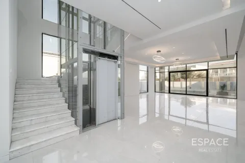 Vila u gradu Jumeirah Park, Dubai, UAE 6 spavaće sobe, 687 m2 Br. 649824 - Slika 3