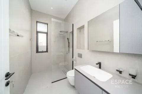 Vila u gradu Jumeirah Park, Dubai, UAE 6 spavaće sobe, 687 m2 Br. 649824 - Slika 8