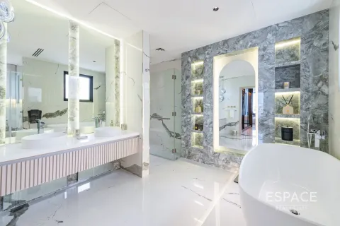 Villa til salgs i Palm Jumeirah, Dubai, Emiratene 4 soverom, 465 kvm Nr. 649858 - Foto 20