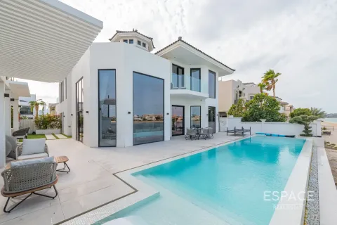 Villa til salgs i Palm Jumeirah, Dubai, Emiratene 4 soverom, 465 kvm Nr. 649858 - Foto 1