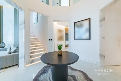Villa til salgs i Palm Jumeirah, Dubai, Emiratene 4 soverom, 465 kvm Nr. 649858 - Foto 12