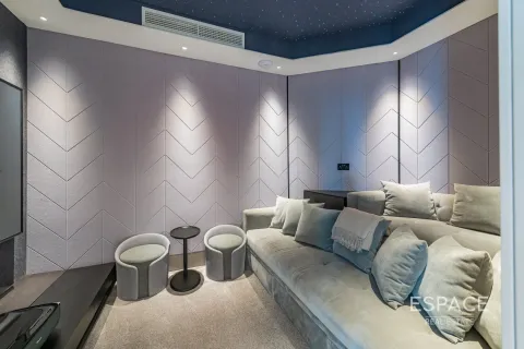 Villa til salgs i Palm Jumeirah, Dubai, Emiratene 4 soverom, 465 kvm Nr. 649858 - Foto 11