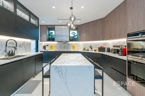 Villa til salgs i Palm Jumeirah, Dubai, Emiratene 4 soverom, 465 kvm Nr. 649858 - Foto 6