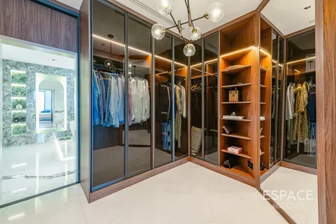 Villa til salgs i Palm Jumeirah, Dubai, Emiratene 4 soverom, 465 kvm Nr. 649858 - Foto 16