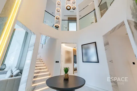 Villa til salgs i Palm Jumeirah, Dubai, Emiratene 4 soverom, 465 kvm Nr. 649858 - Foto 13