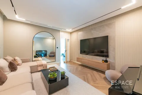Villa til salgs i Palm Jumeirah, Dubai, Emiratene 4 soverom, 465 kvm Nr. 649858 - Foto 10