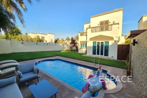 Villa sa Jumeirah Park, Dubai, UAE 4 silid-tulugan, 403 sq.m. № 649826 - larawan 18