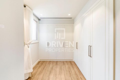 Vila di Jumeirah, Dubai, UAE 4 bilik tidur, 384.99 meter persegi № 744814 - foto 17