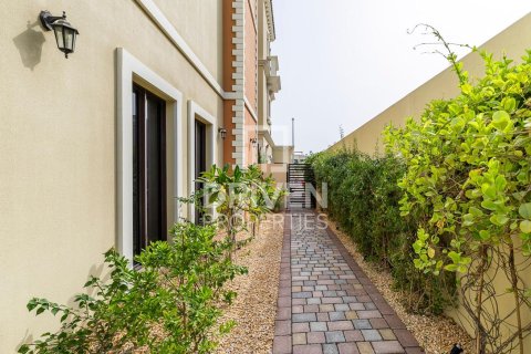 Vila di Jumeirah, Dubai, UAE 4 bilik tidur, 384.99 meter persegi № 744814 - foto 30