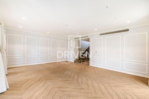 Vila di Jumeirah, Dubai, UAE 4 bilik tidur, 384.99 meter persegi № 744814 - foto 7