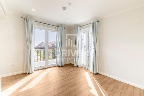 Vila di Jumeirah, Dubai, UAE 4 bilik tidur, 384.99 meter persegi № 744814 - foto 13