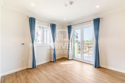 Vila di Jumeirah, Dubai, UAE 4 bilik tidur, 384.99 meter persegi № 744814 - foto 11
