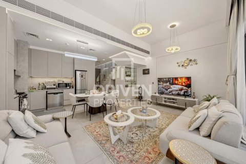 Adosado en alquiler en Mohammed Bin Rashid City, Dubai, EAU 3 dormitorios, 129.32 m2 № 744808 - foto 2