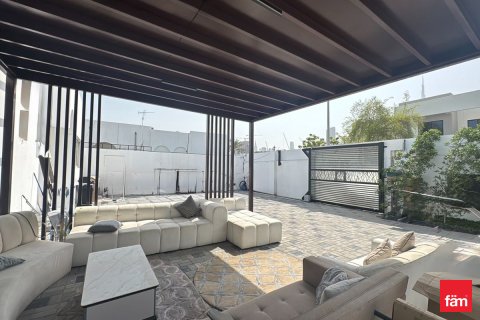 Villa in Al Wasl, Dubai, UAE 7 bedrooms, 929 sq.m. № 645918 - photo 3