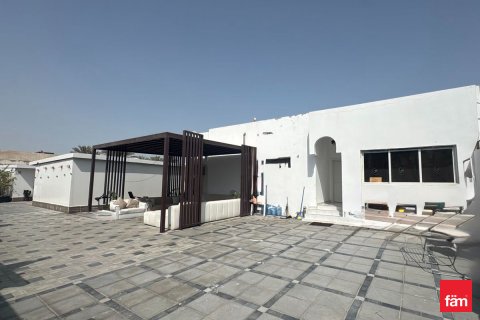 Villa in Al Wasl, Dubai, UAE 7 bedrooms, 929 sq.m. № 645918 - photo 5