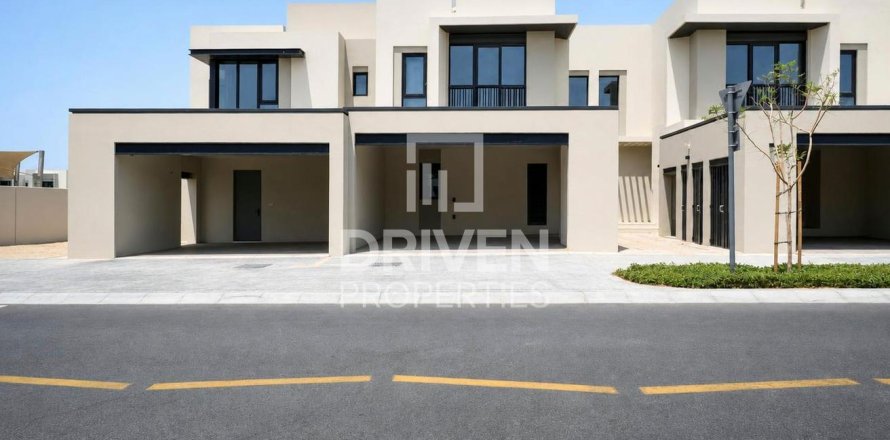 خانه شهری در Jebel Ali، Dubai ، امارات متحده عربی 3 خوابه ، 240.53 متر مربع.  شماره 754229