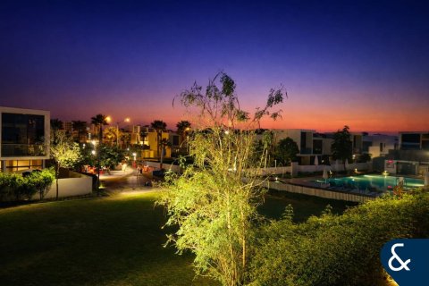 Müüa villa asukohaga DAMAC Hills (Akoya by DAMAC), Dubai, AÜE: 6 magamistoaga, 322 m² Nr 697770 - pilt 2