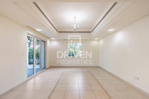 ویلا برای اجاره در Dubai Sports City، Dubai، امارات متحده عربی 5 خوابه ، 542 متر مربع ، شماره 684576 - تصویر 5